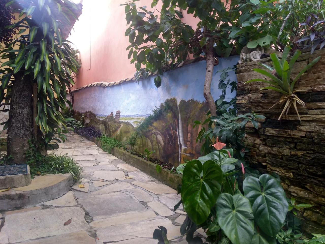 Chalé de Pedra - Hospedaria e Espaço Livre São Tomé das Letras Esterno foto